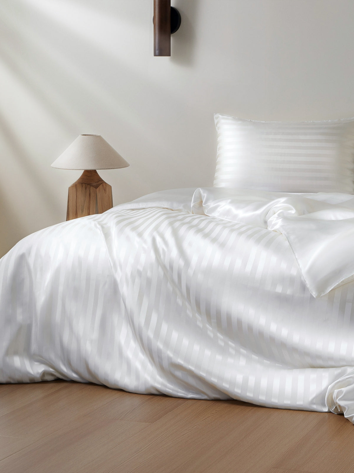 Ensemble de housse de couette en soie rayée 4 pièces - 22 momme
