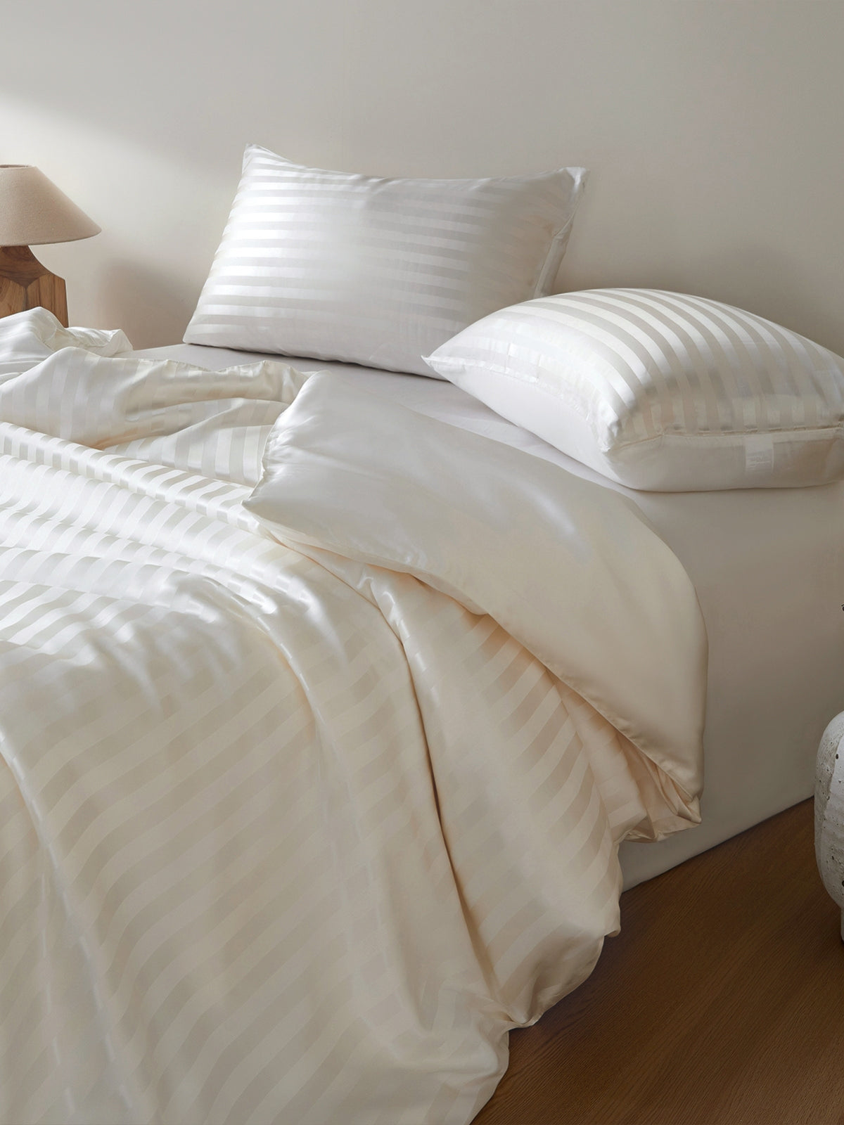 Ensemble de housse de couette en soie rayée 4 pièces - 22 momme