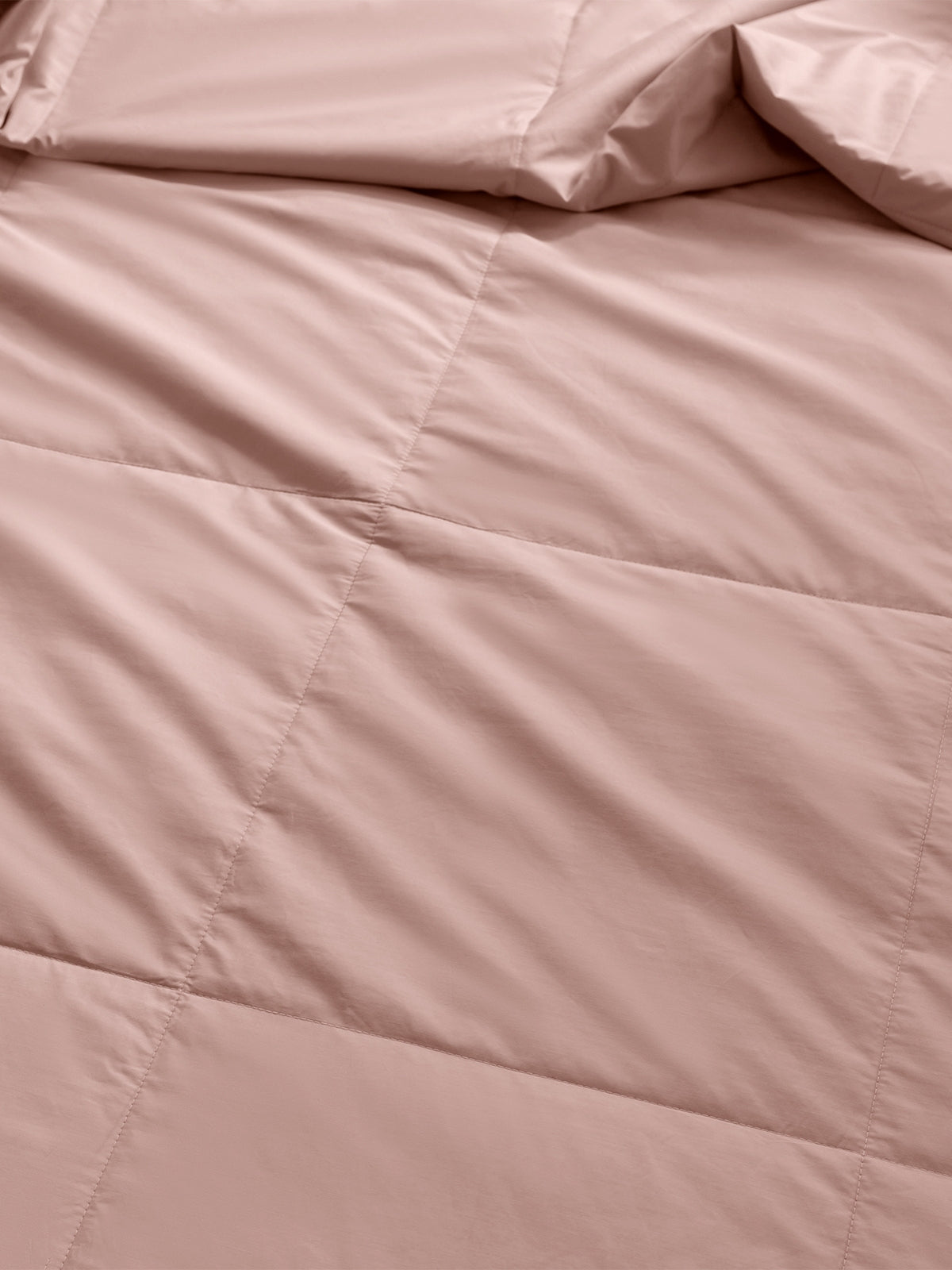 Couette d'été lavable garnie de soie