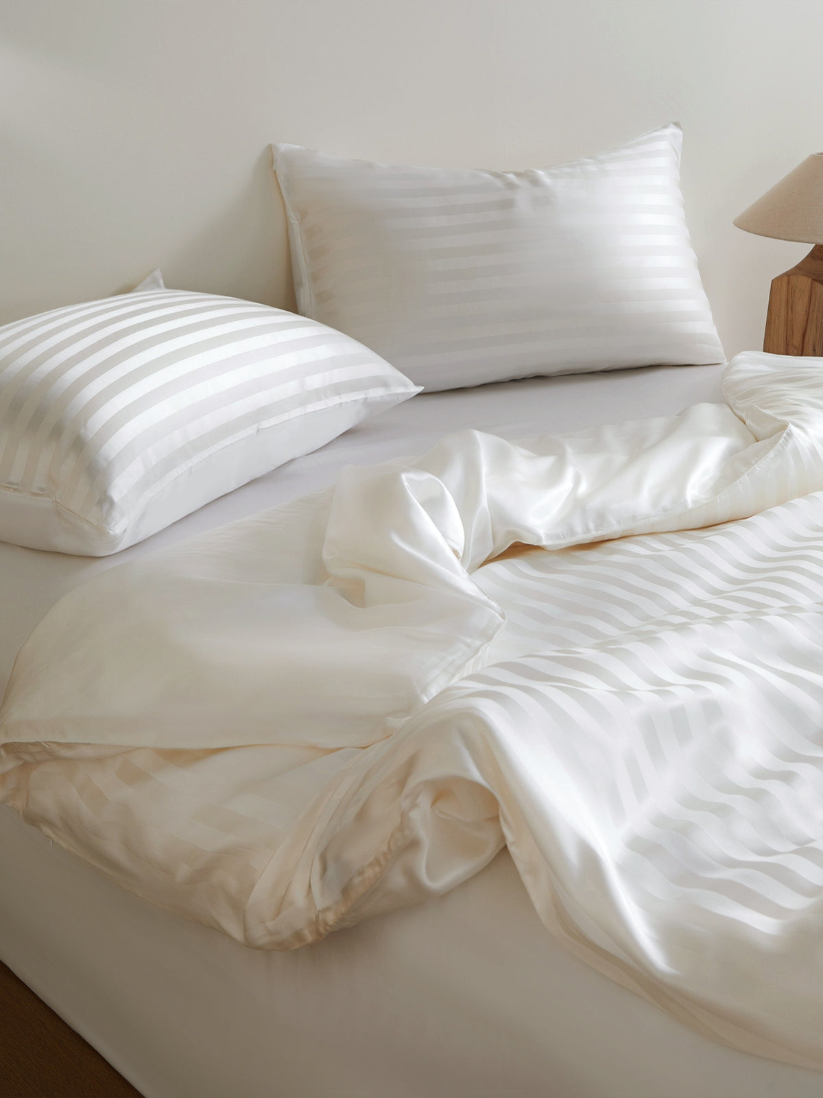 Ensemble de housse de couette en soie rayée 4 pièces - 22 momme