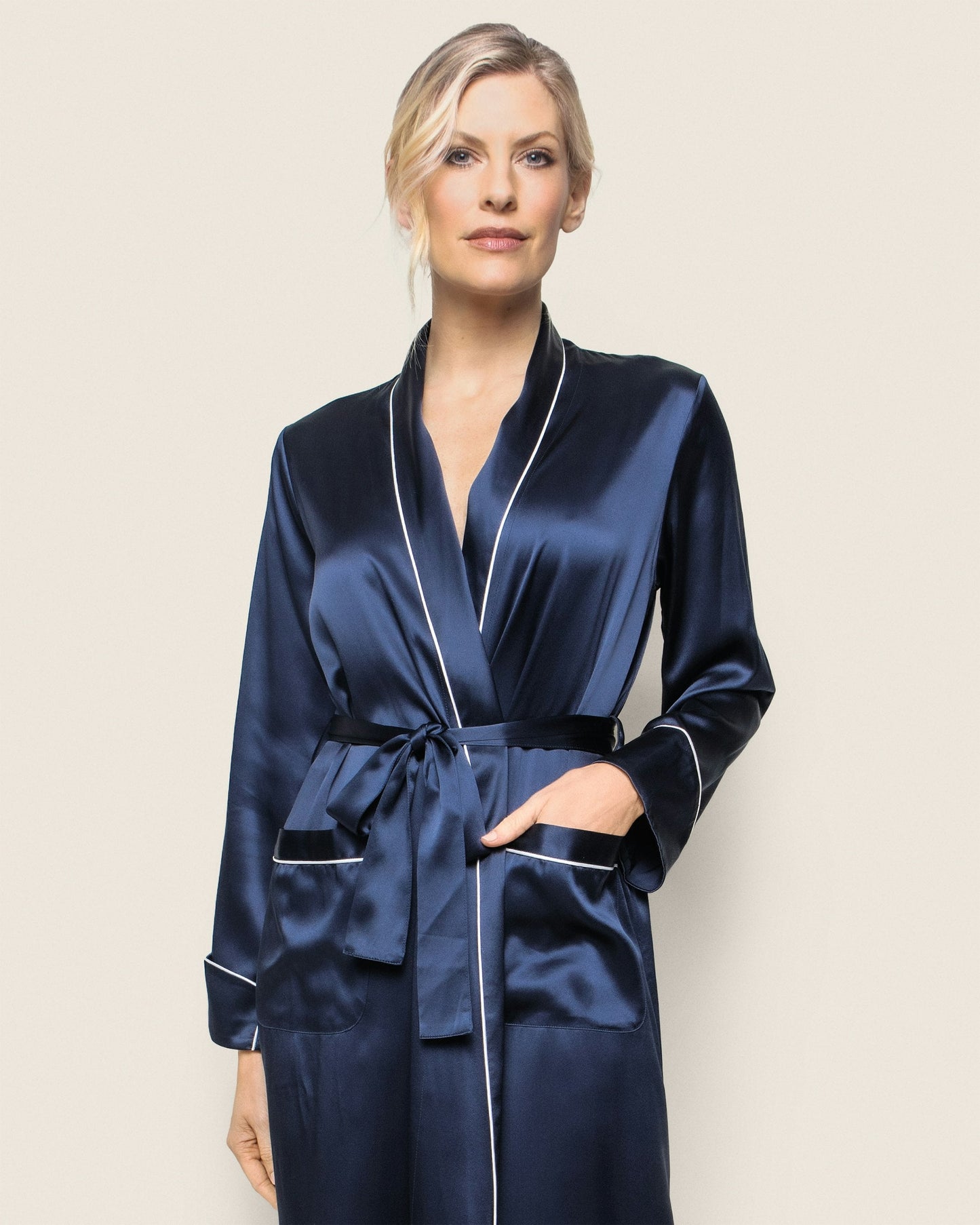 Robe longue en soie bleu marine