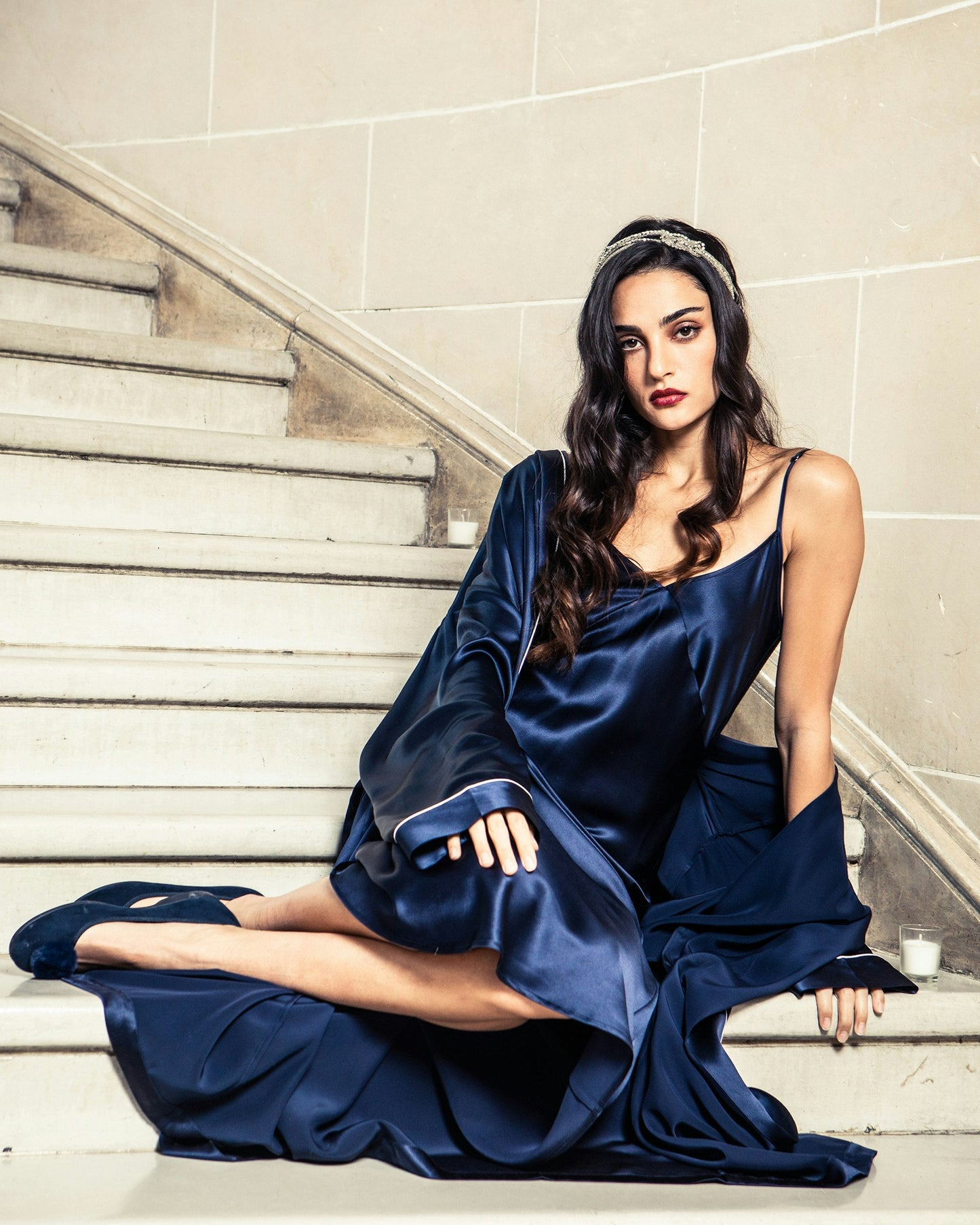 Robe longue en soie bleu marine